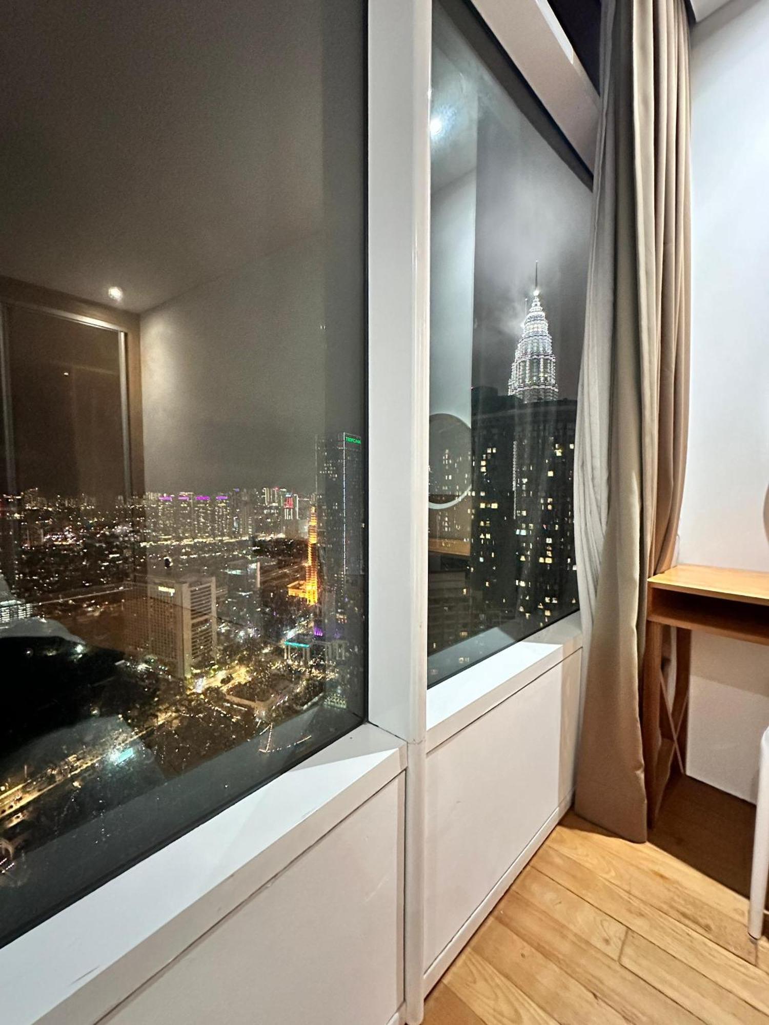 Vortex Hotel Suites Klcc At Kuala Lumpur City Center Exterior photo